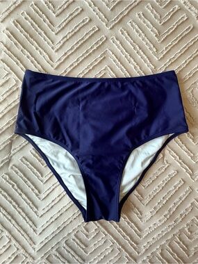 Amazon Navy Basic High Waist Swim Bottoms | M